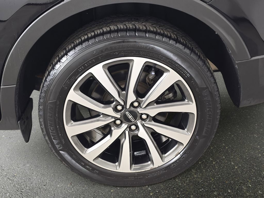 Used 2019 Lincoln MKC Reserve w/ MKC Climate Package image 38