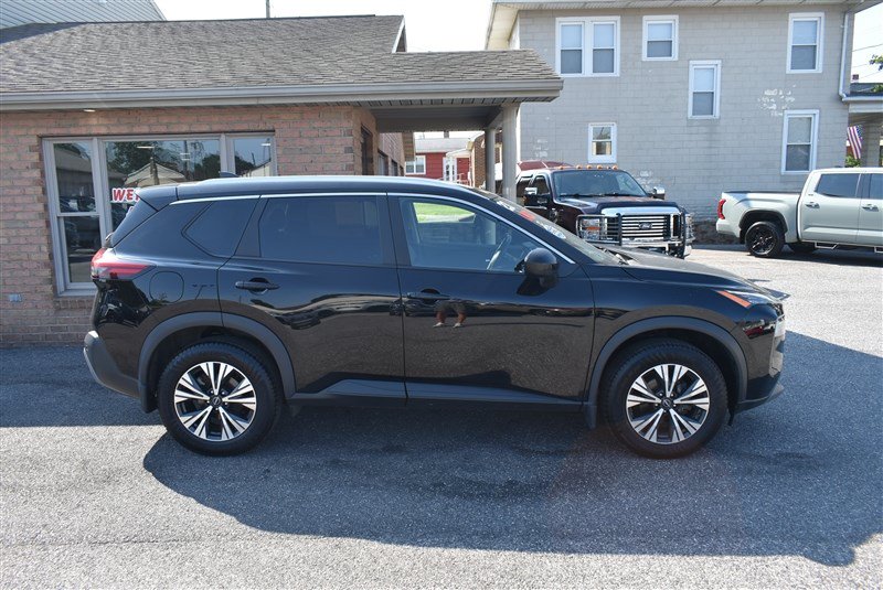 Used 2023 Nissan Rogue SV w/ SV Premium B Package AWD/4WD image 2