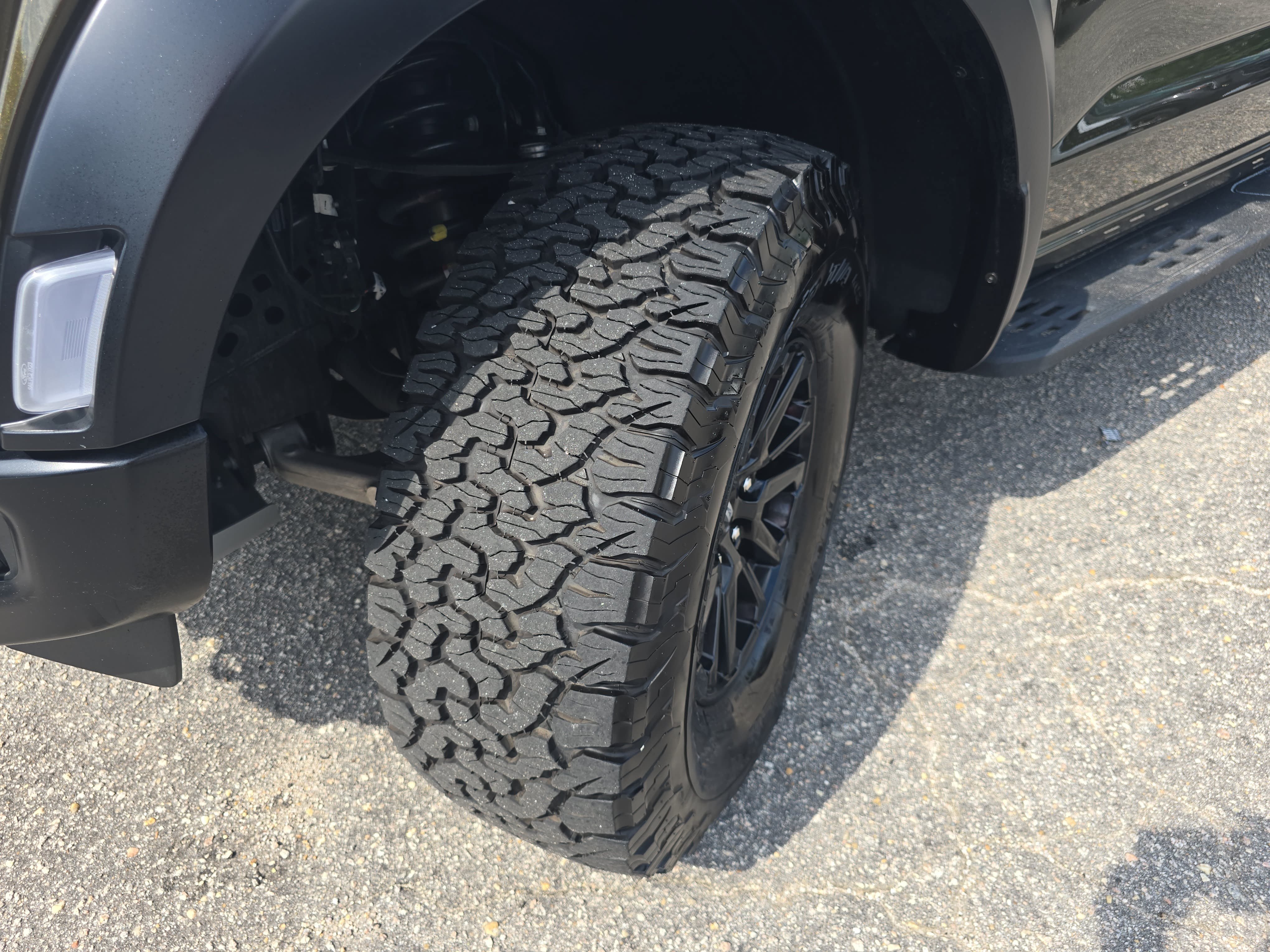 Used 2025 Ford F150 Raptor AWD/4WD image 35