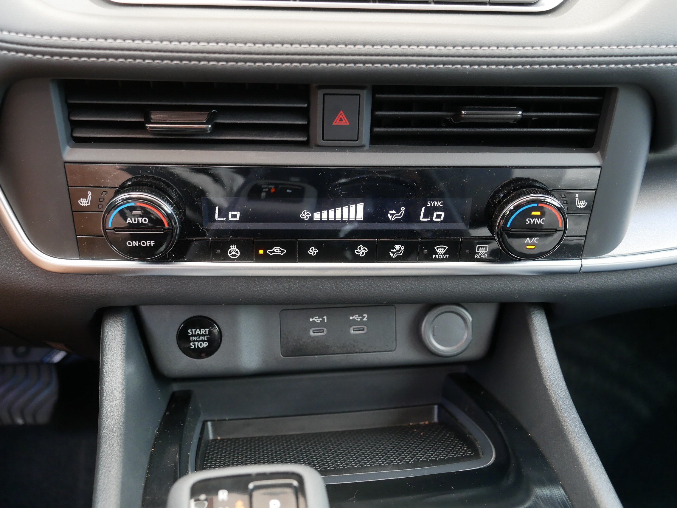 Certified 2026 Nissan Rogue Dark Armor AWD/4WD image 23