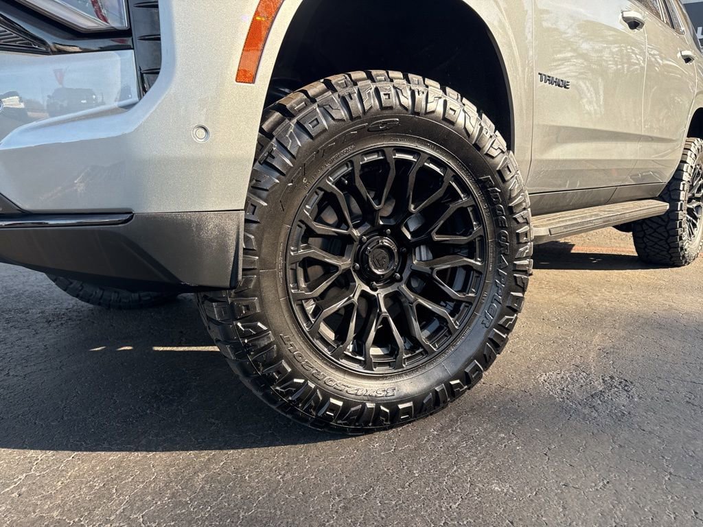 Used 2025 Chevrolet Tahoe RST w/ Comfort Package image 2