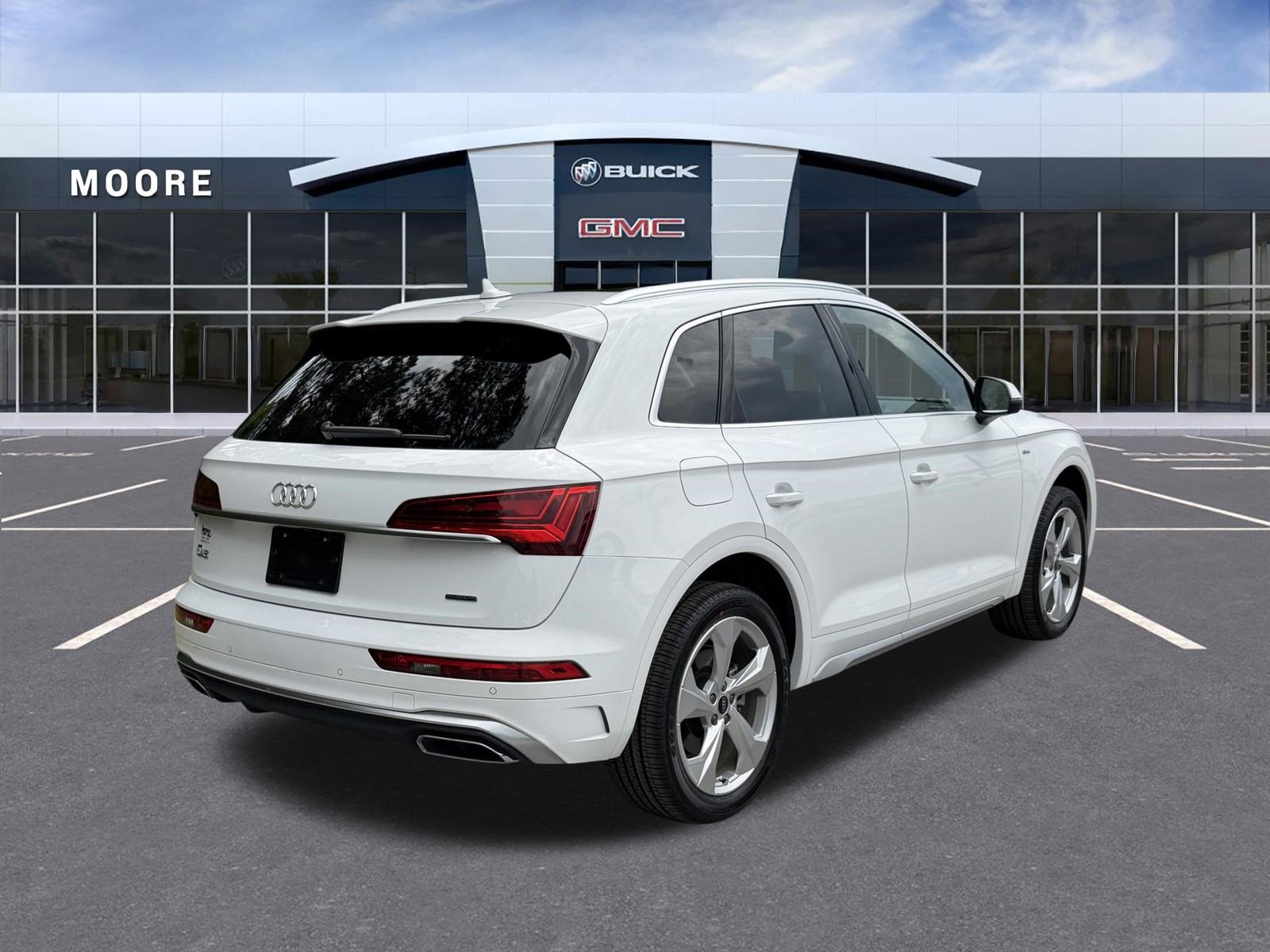 Used 2023 Audi Q5 2.0T Premium Plus w/ Premium Plus Package AWD/4WD image 3