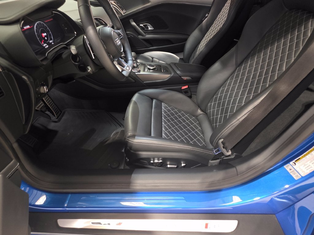 Certified 2023 Audi R8 V10 performance w/ Premium Package RWD image 12
