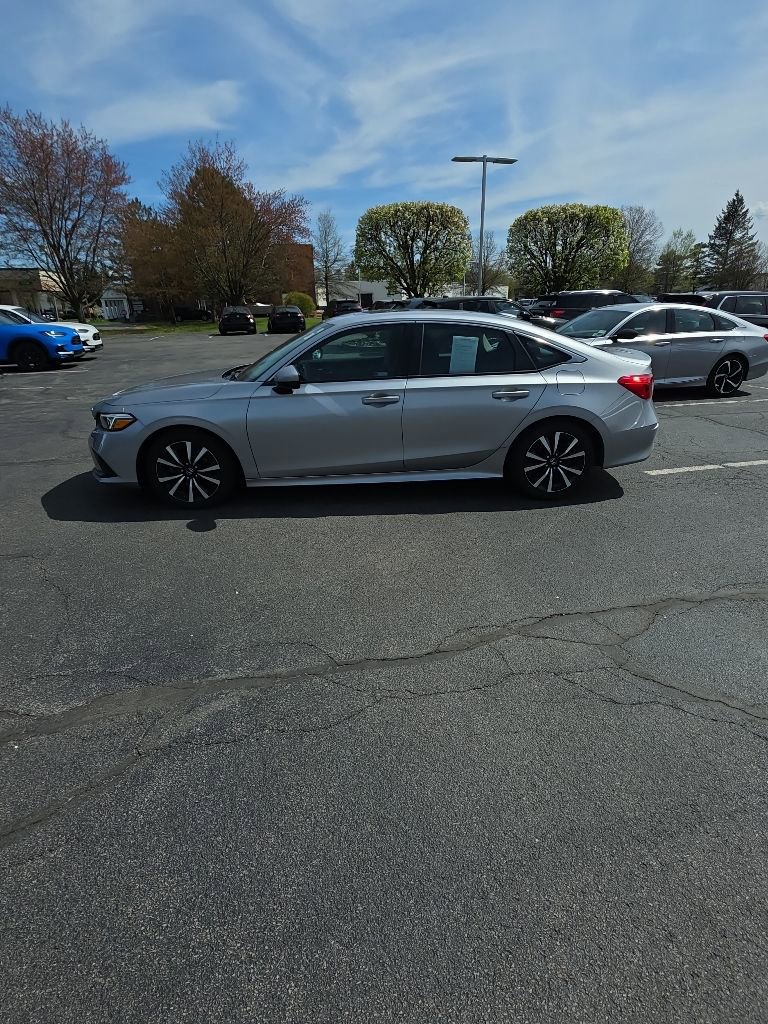 Used 2024 Honda Civic EX image 4