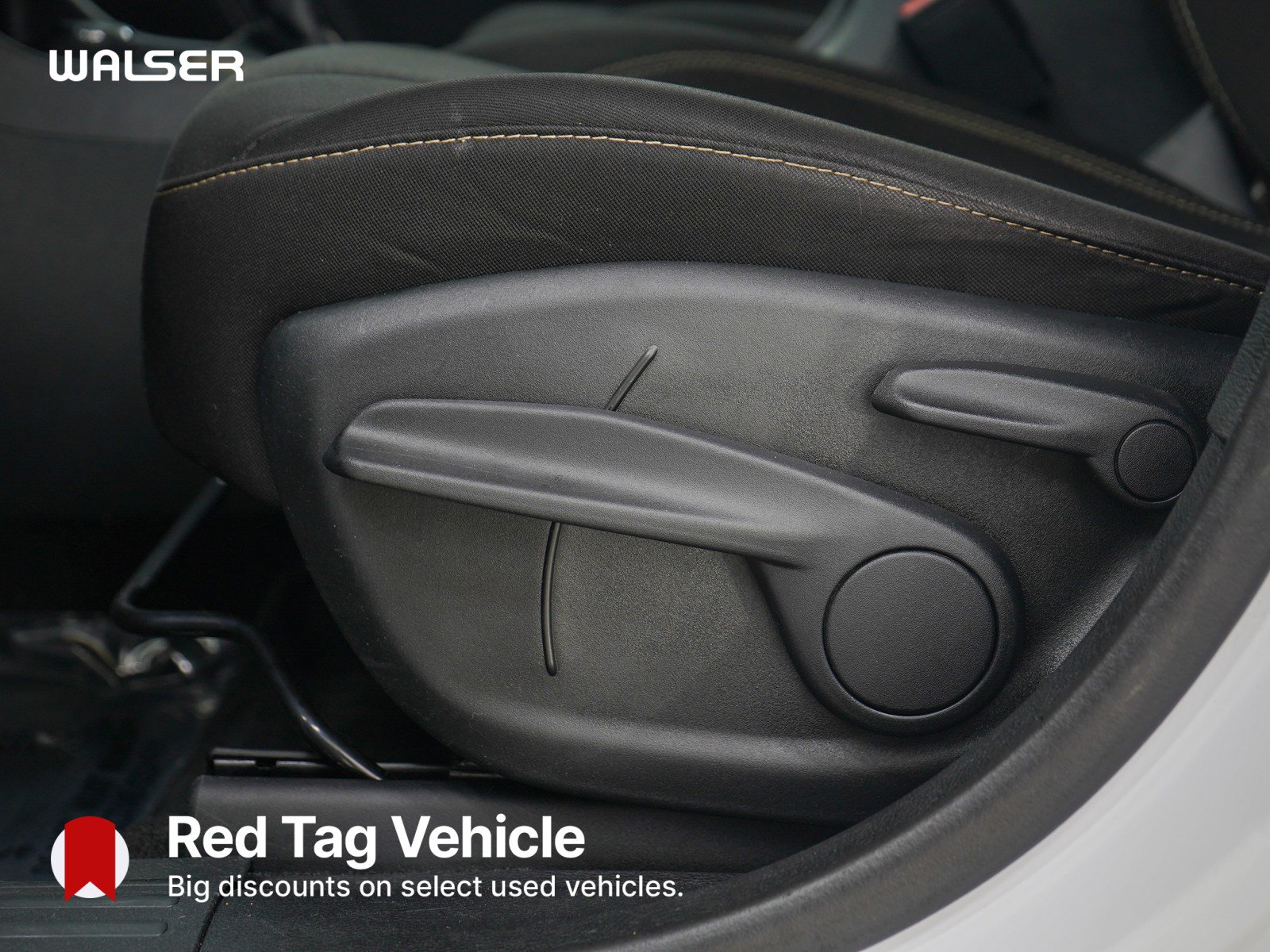 Used 2015 Jeep Cherokee Latitude AWD/4WD image 22