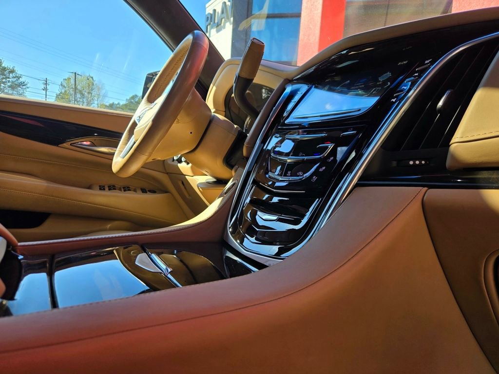 Used 2019 Cadillac Escalade ESV Platinum image 34