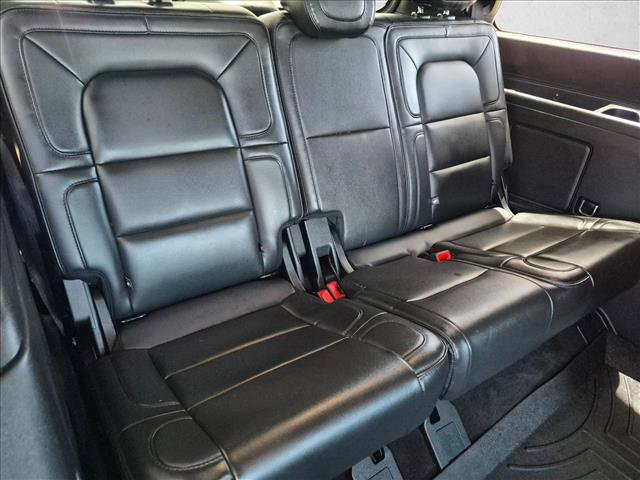 Used 2019 Lincoln Navigator Select AWD/4WD image 21