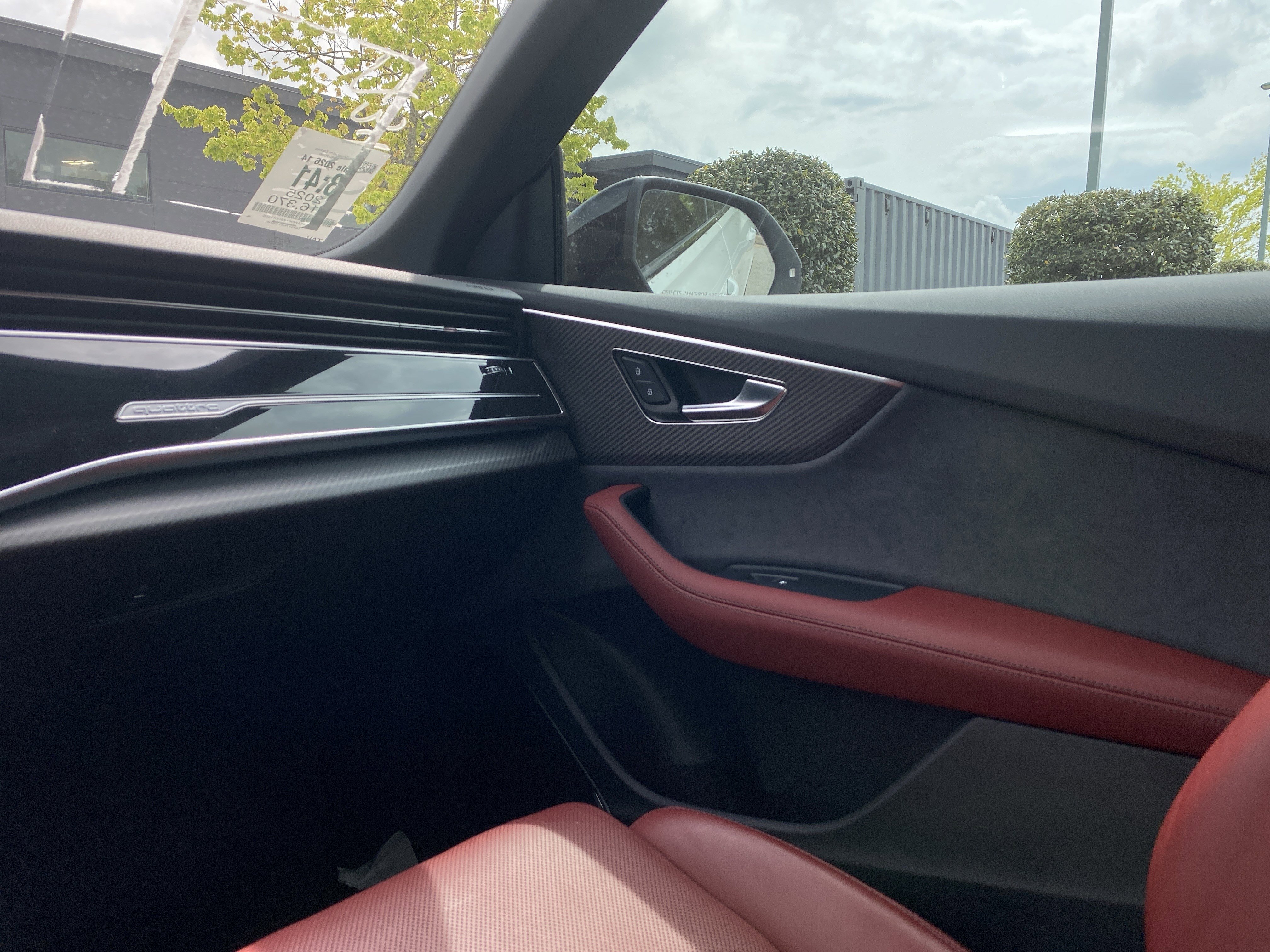 Used 2025 Audi SQ8 Premium Plus image 18