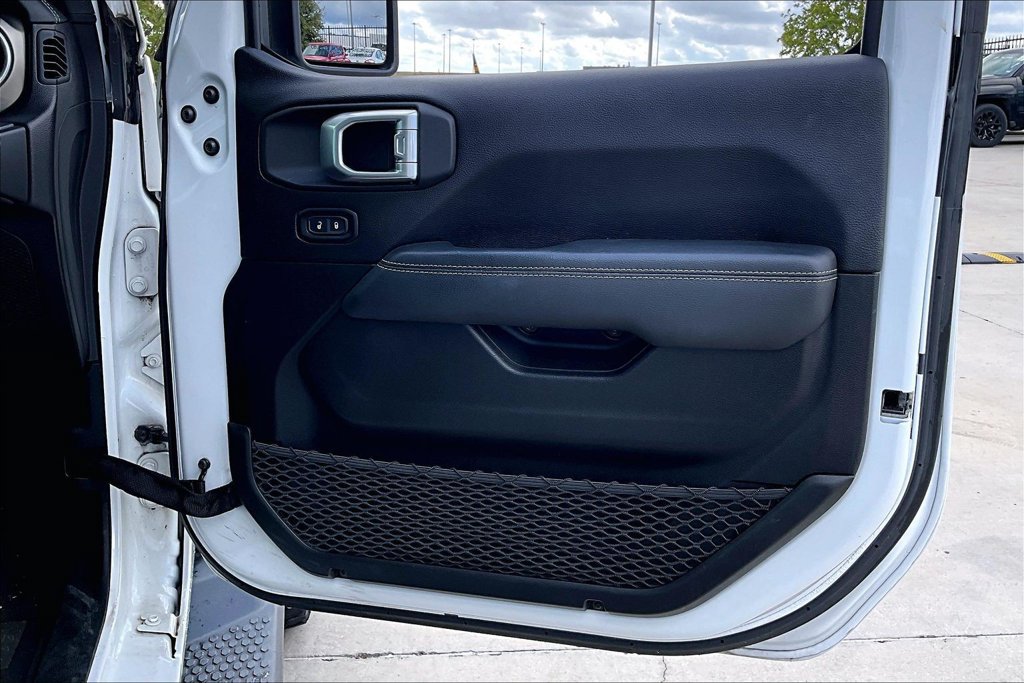 Used 2020 Jeep Wrangler Unlimited Rubicon AWD/4WD image 22