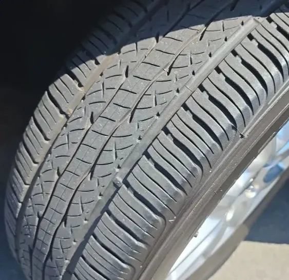 Used 2023 Chrysler Pacifica Touring-L FWD image 53