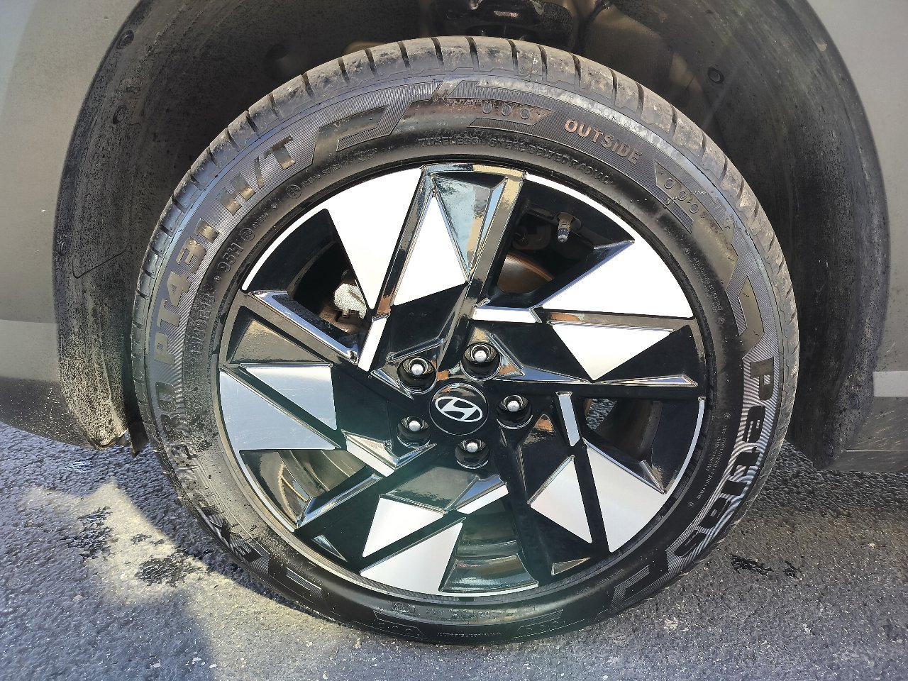 Used 2025 Hyundai Kona SEL image 10