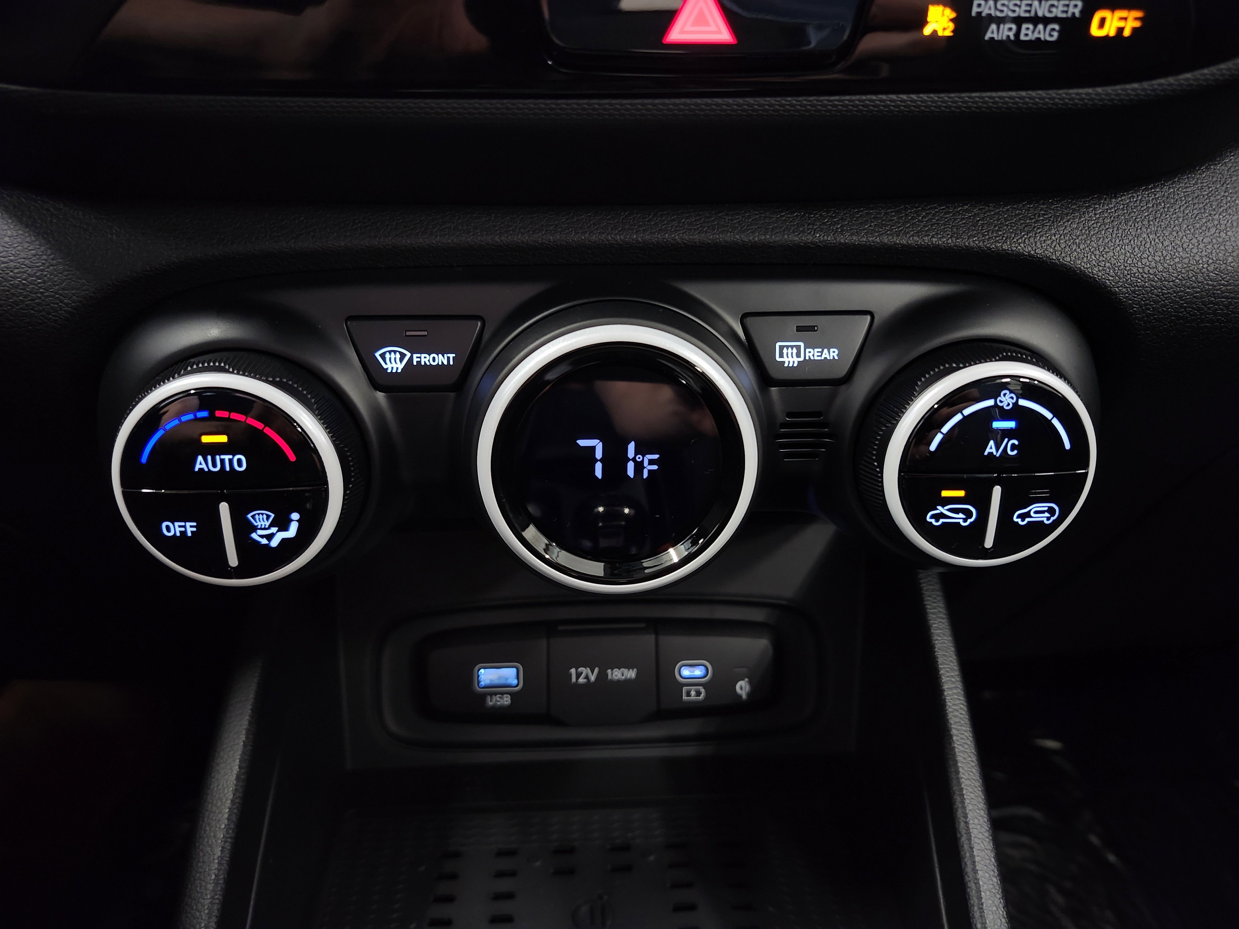 New 2026 Hyundai Venue SEL image 8