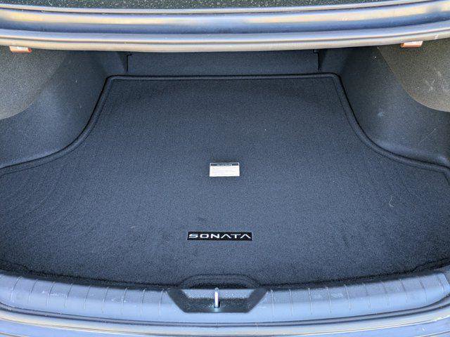 New 2024 Hyundai Sonata Limited FWD image 16