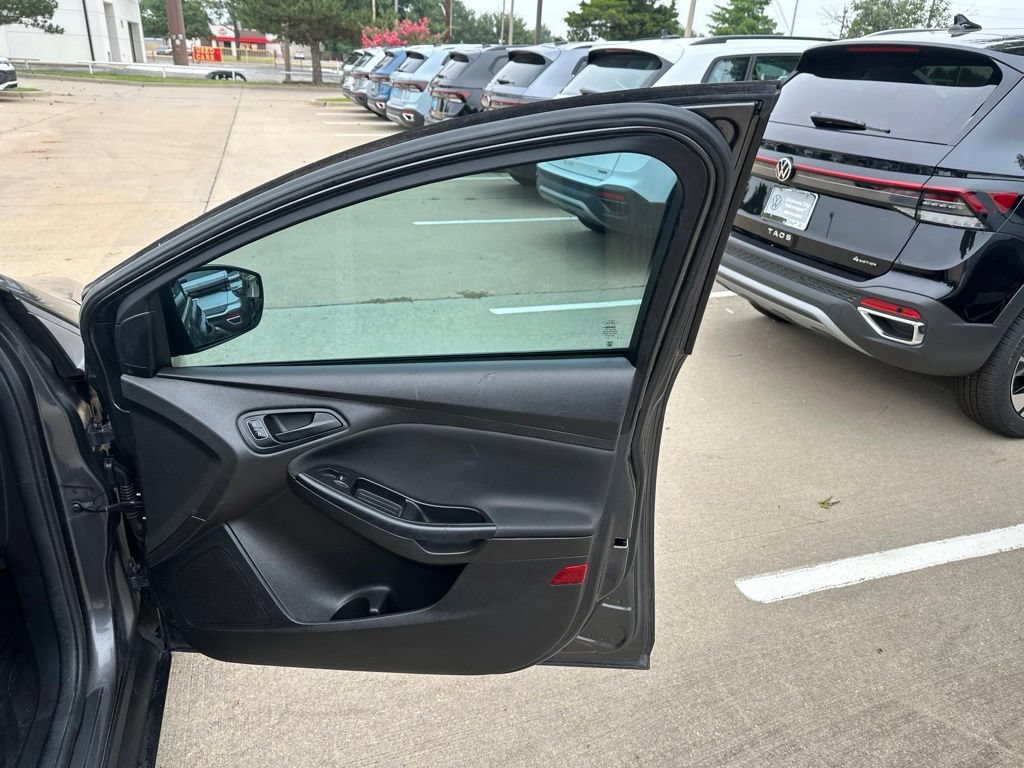 Used 2016 Ford Focus S FWD image 20