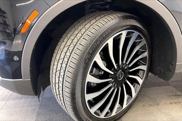 Used 2023 Lincoln Nautilus Black Label w/ Class II Trailer Tow Package AWD/4WD image 32