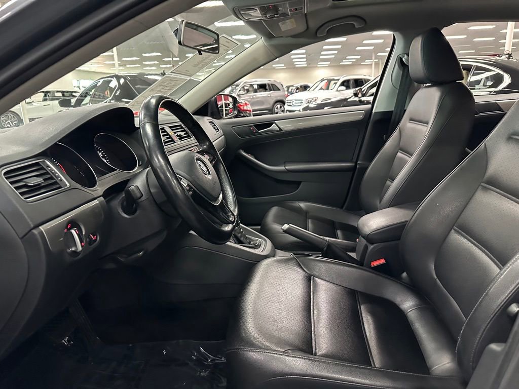 Used 2018 Volkswagen Jetta SE FWD image 15
