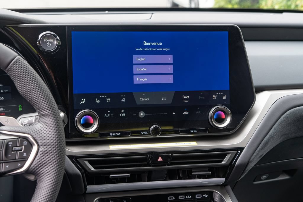 New 2026 Lexus TX 500h AWD w/ Technology Package image 16