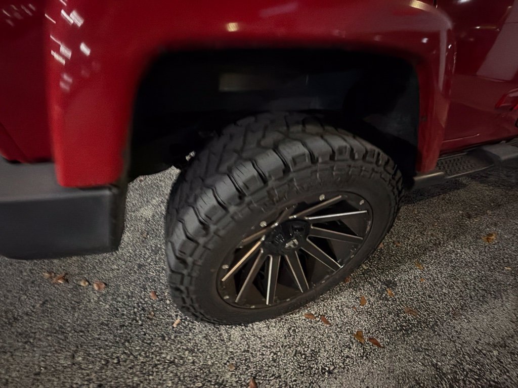 Used 2017 Jeep Wrangler Unlimited Sahara w/ Connectivity Group AWD/4WD image 31