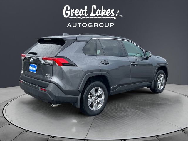 Used 2022 Toyota RAV4 XLE image 5