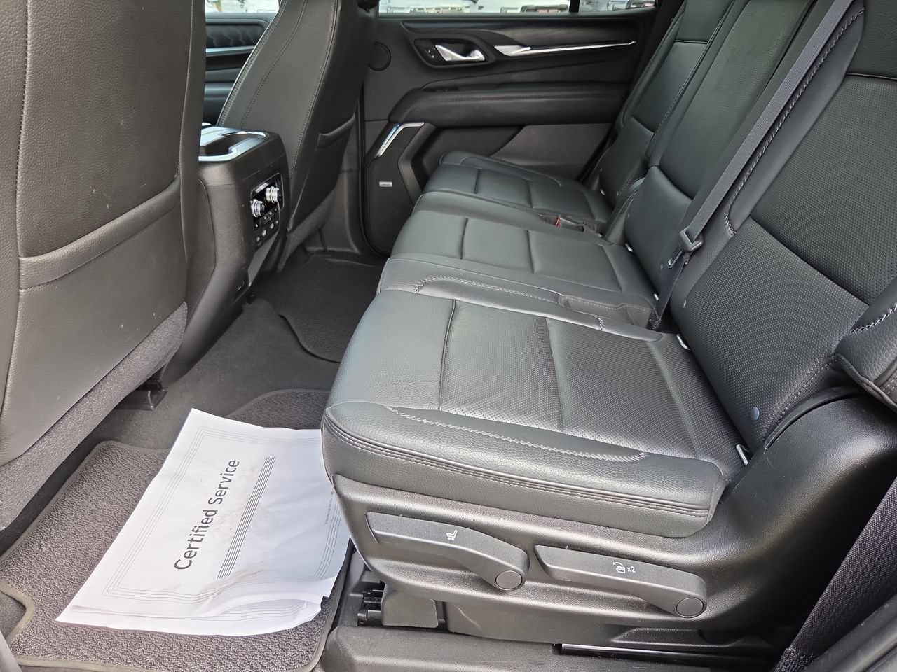 Used 2021 GMC Yukon Denali w/ Denali Ultimate Package AWD/4WD image 26