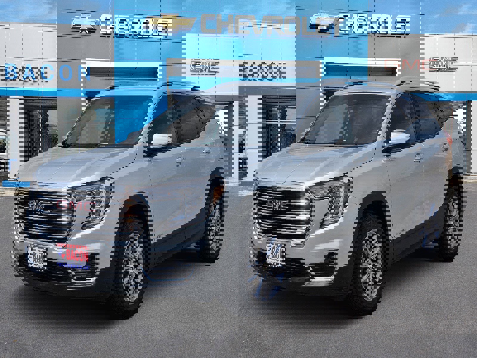 Used 2022 GMC Terrain SLT image 1