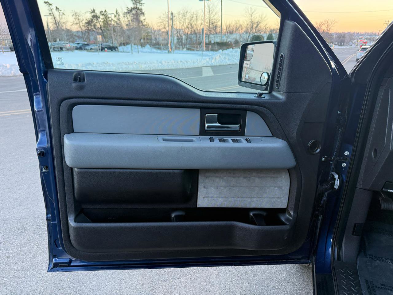 Used 2012 Ford F150 XLT image 14