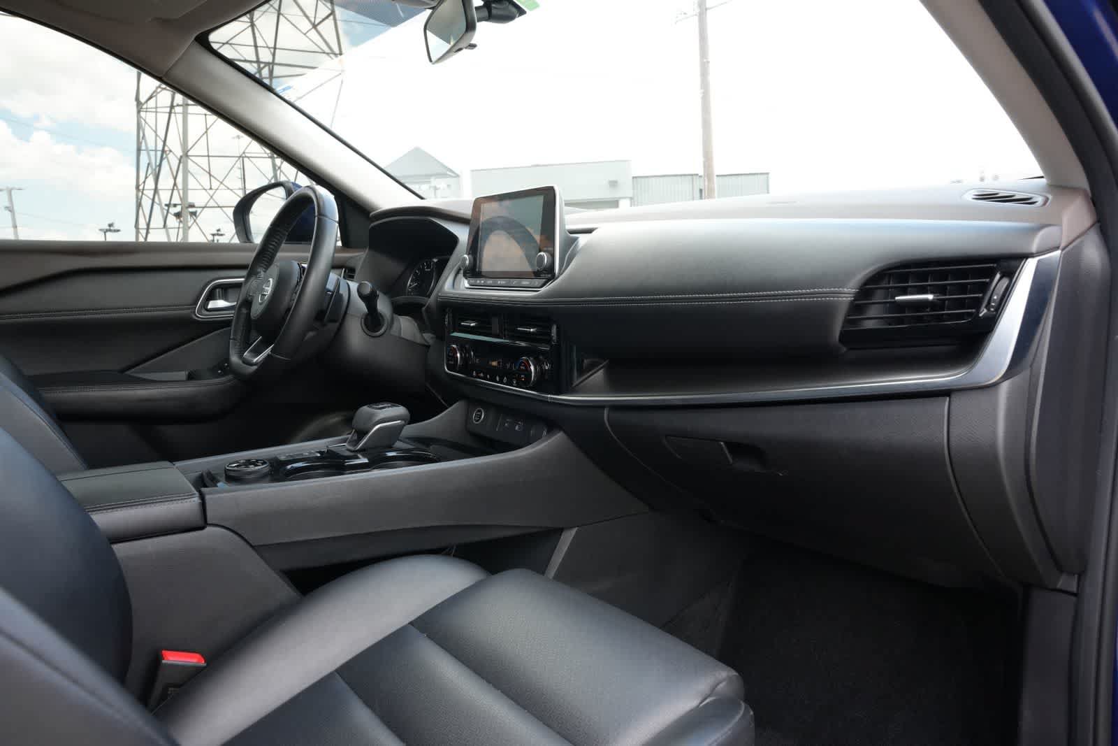 Used 2021 Nissan Rogue SV w/ Premium Package AWD/4WD image 21