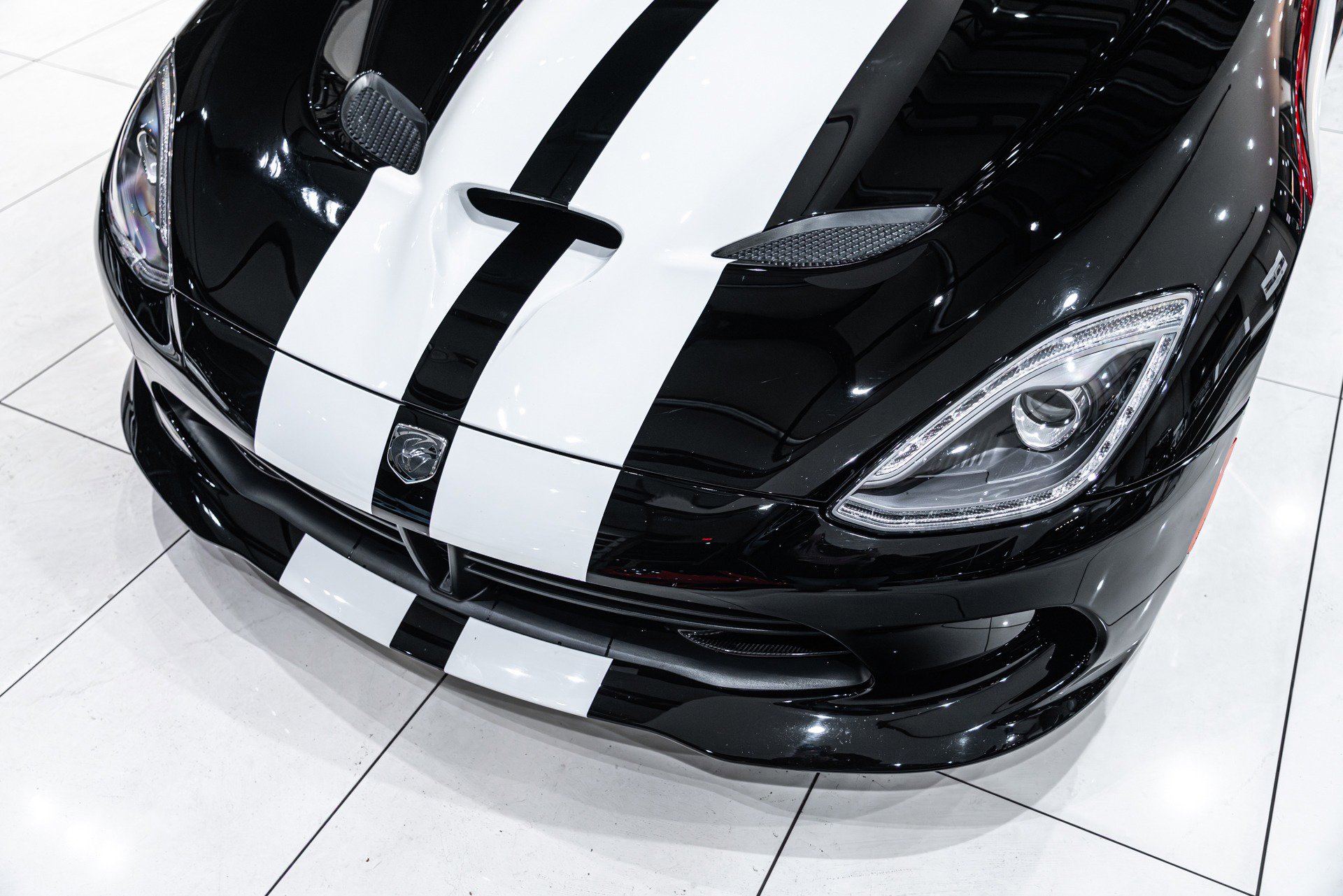 Used 2014 SRT Viper GTS w/ GTS Laguna Interior Package image 29