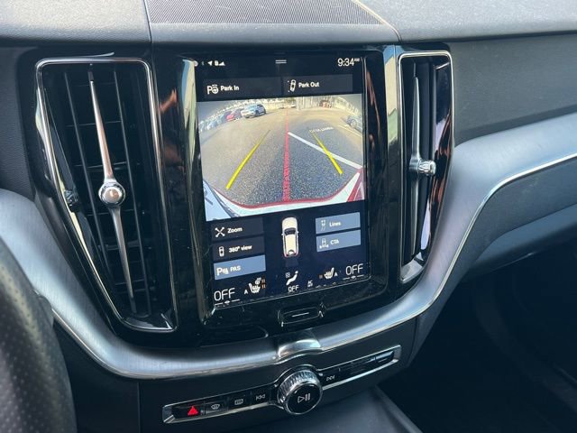 Used 2018 Volvo XC60 T6 Momentum w/ Convenience Package image 20
