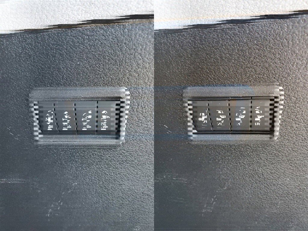 Used 2023 Jeep Wagoneer Series III w/ Preferred Equipment Group image 33