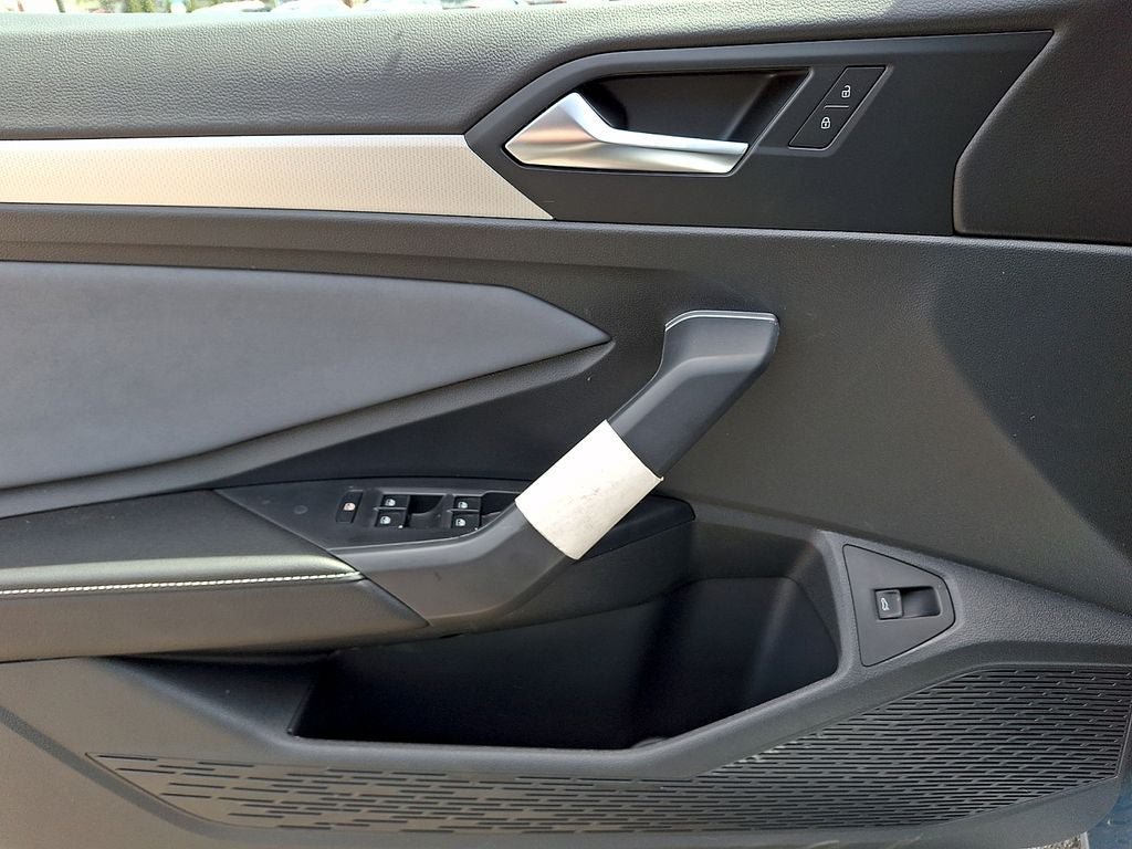 New 2026 Volkswagen Jetta SE FWD image 8