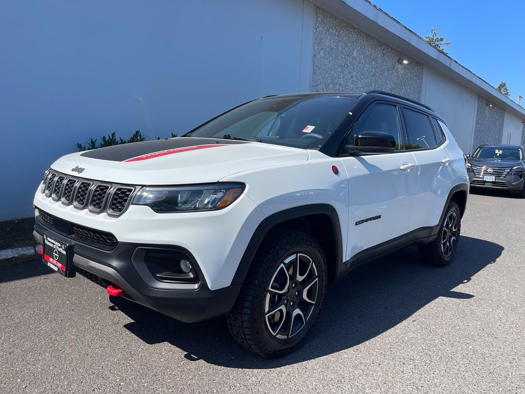 Used 2025 Jeep Compass Trailhawk