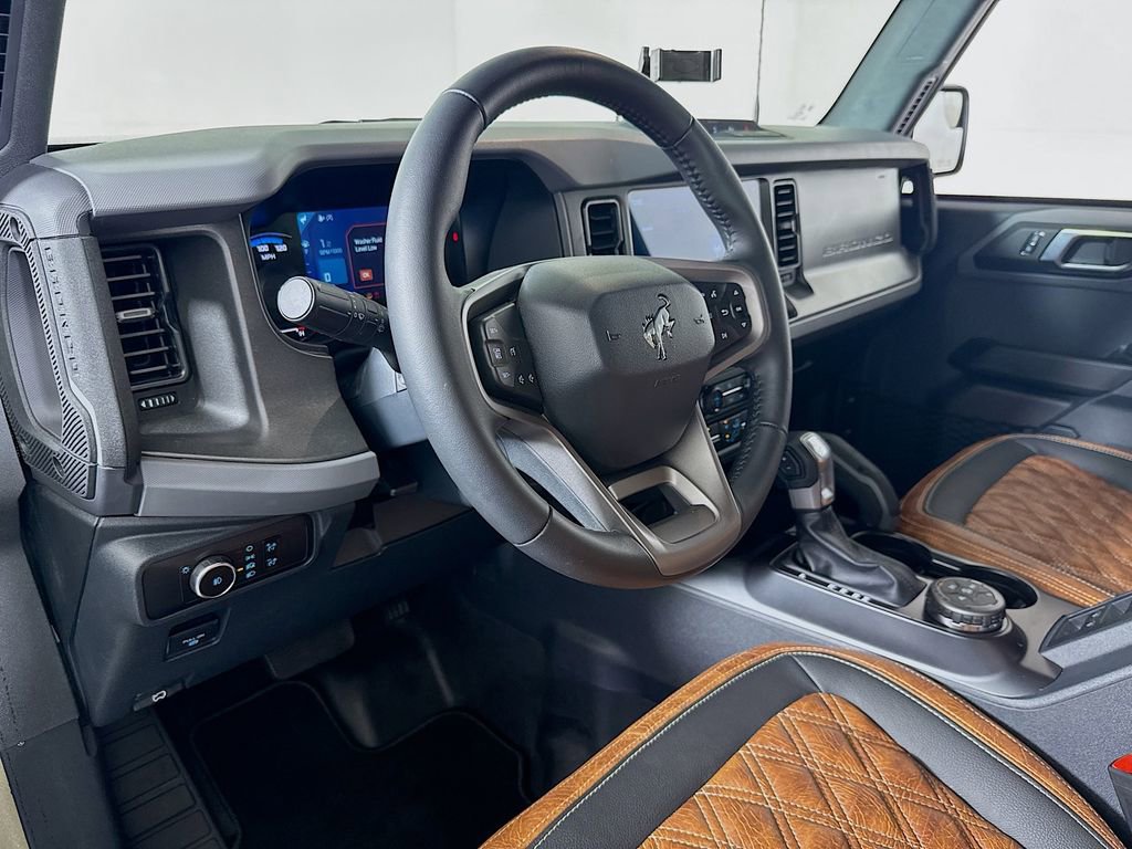 Used 2024 Ford Bronco Big Bend image 9