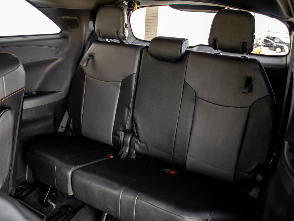 Used 2024 Toyota Sienna XSE w/ XSE Plus Package AWD/4WD image 24