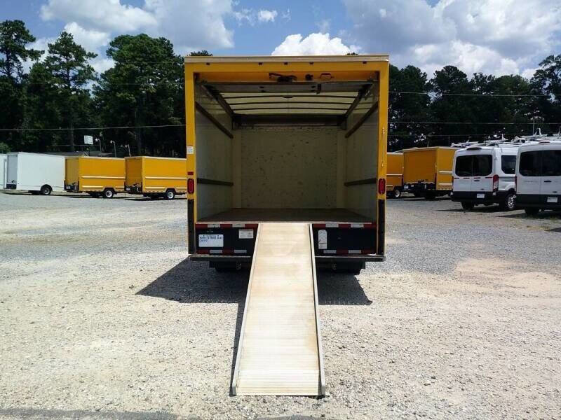 Used 2021 GMC Savana 3500 Extended w/ Power Convenience Package image 10