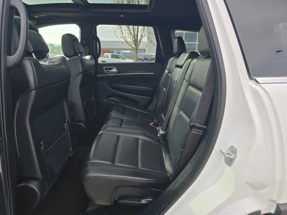 Used 2019 Jeep Grand Cherokee Limited w/ Luxury Group II AWD/4WD image 16