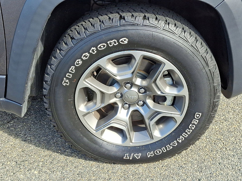 Certified 2022 Jeep Cherokee Trailhawk w/ Sun, Sound & Nav Group image 27