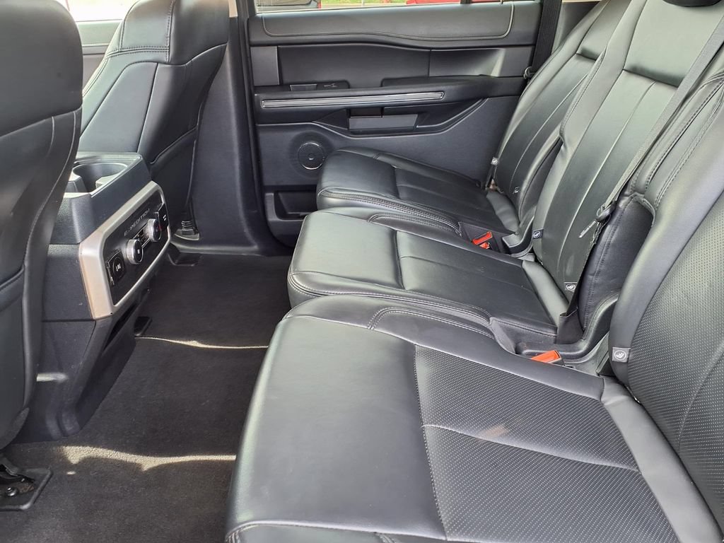 Used 2024 Ford Expedition Max XLT RWD image 11