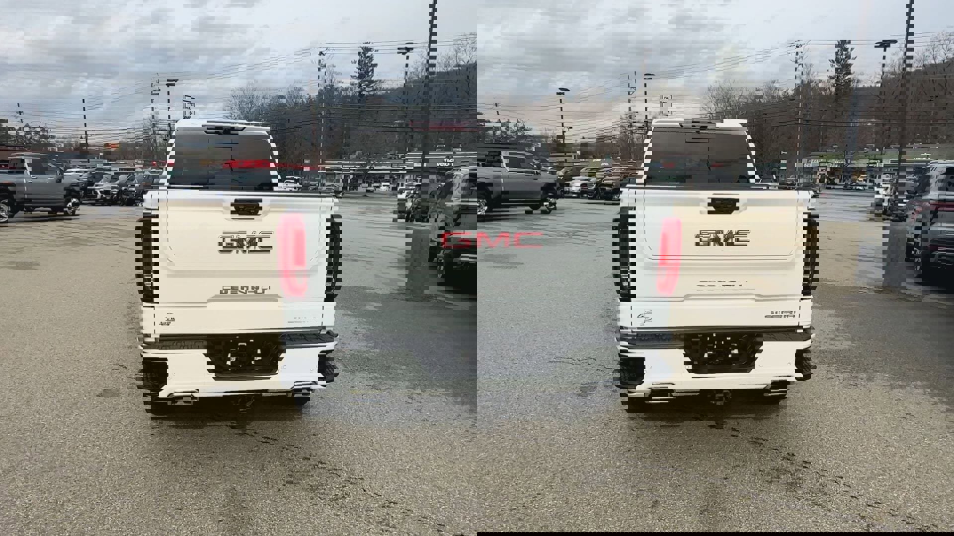 Used 2023 GMC Sierra 1500 Denali w/ Technology Package image 7