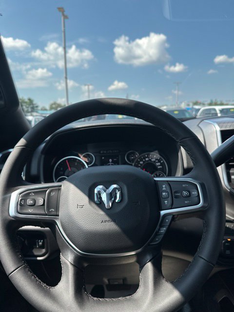 New 2026 RAM 3500 Big Horn AWD/4WD image 14