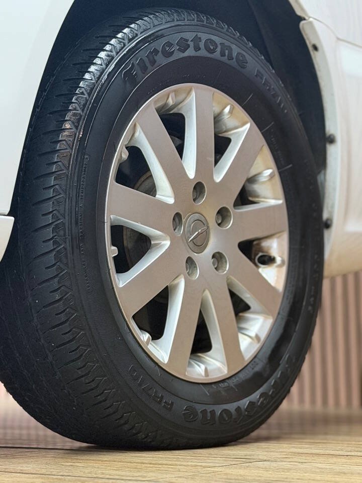 Used 2015 Chrysler Town & Country Touring w/ Driver Convenience Group FWD image 16