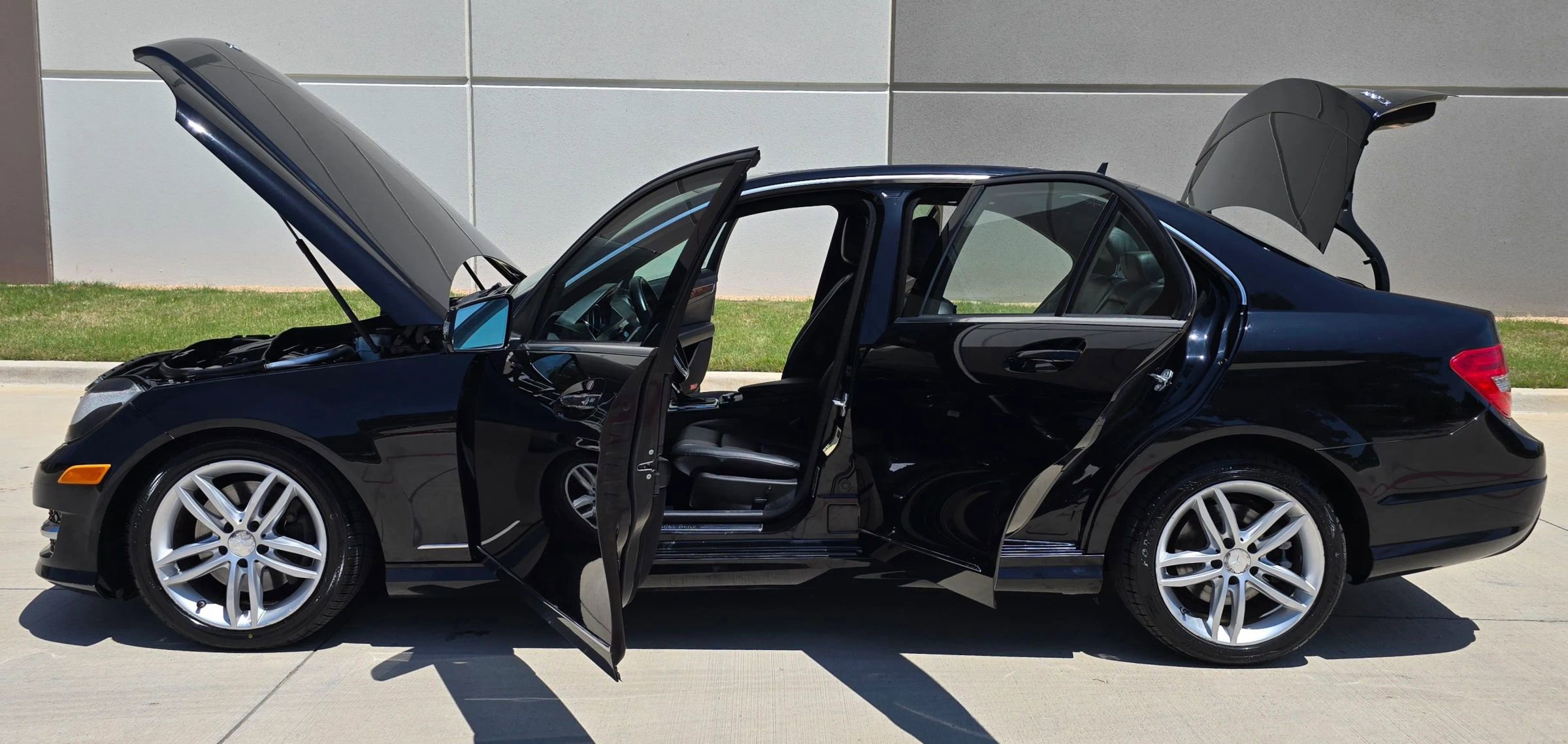 Used 2013 Mercedes-Benz C 300 4MATIC Sedan image 13