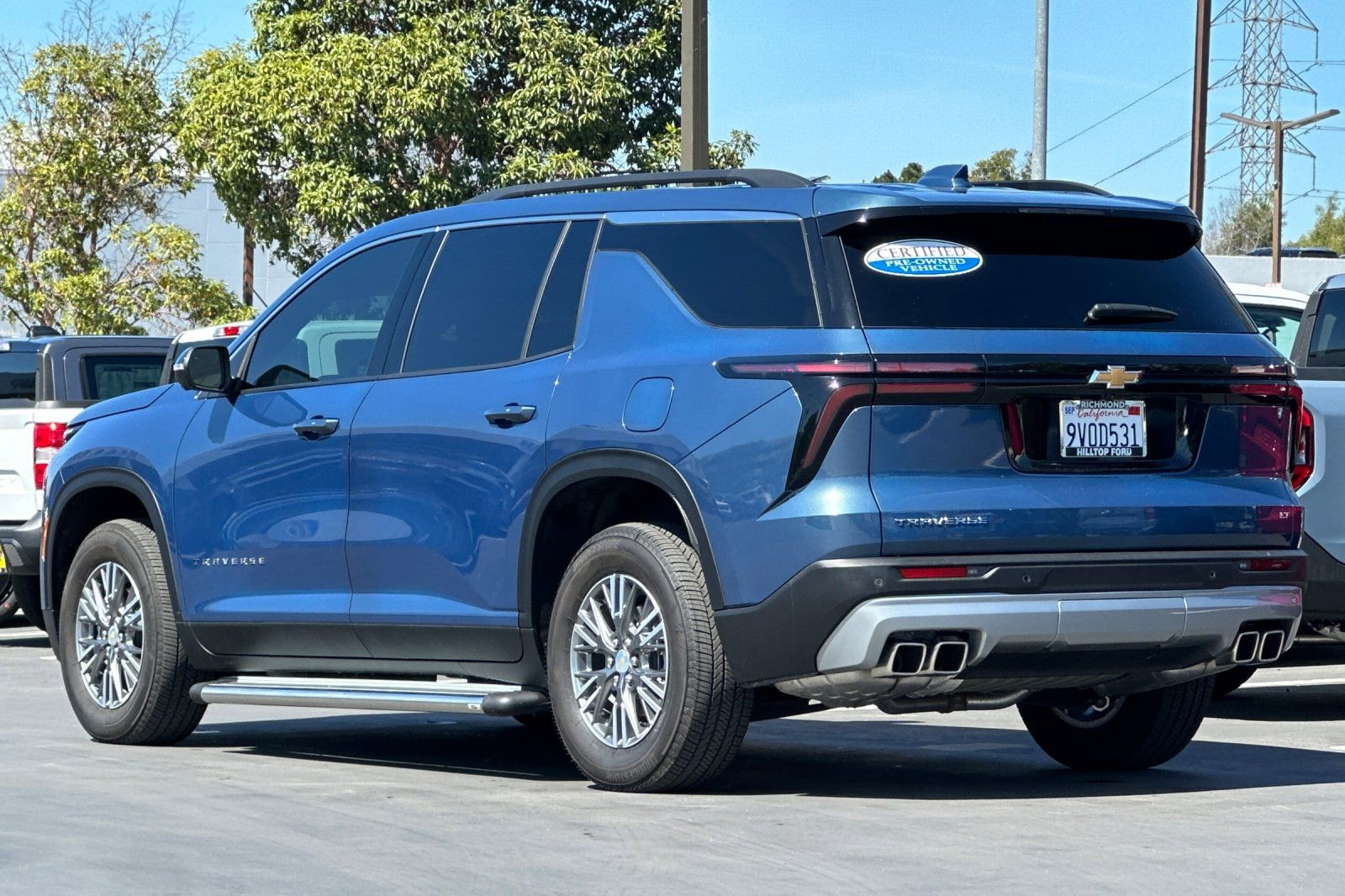Used 2024 Chevrolet Traverse LT w/ Trailering Package image 9