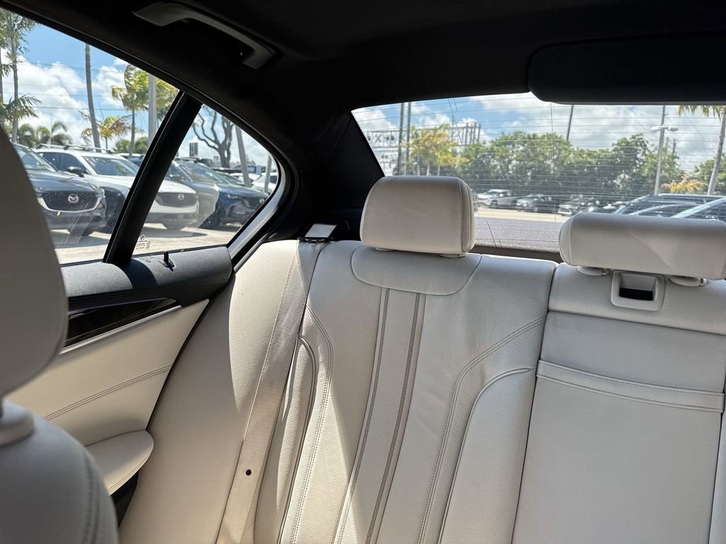 Used 2018 BMW 540i image 18