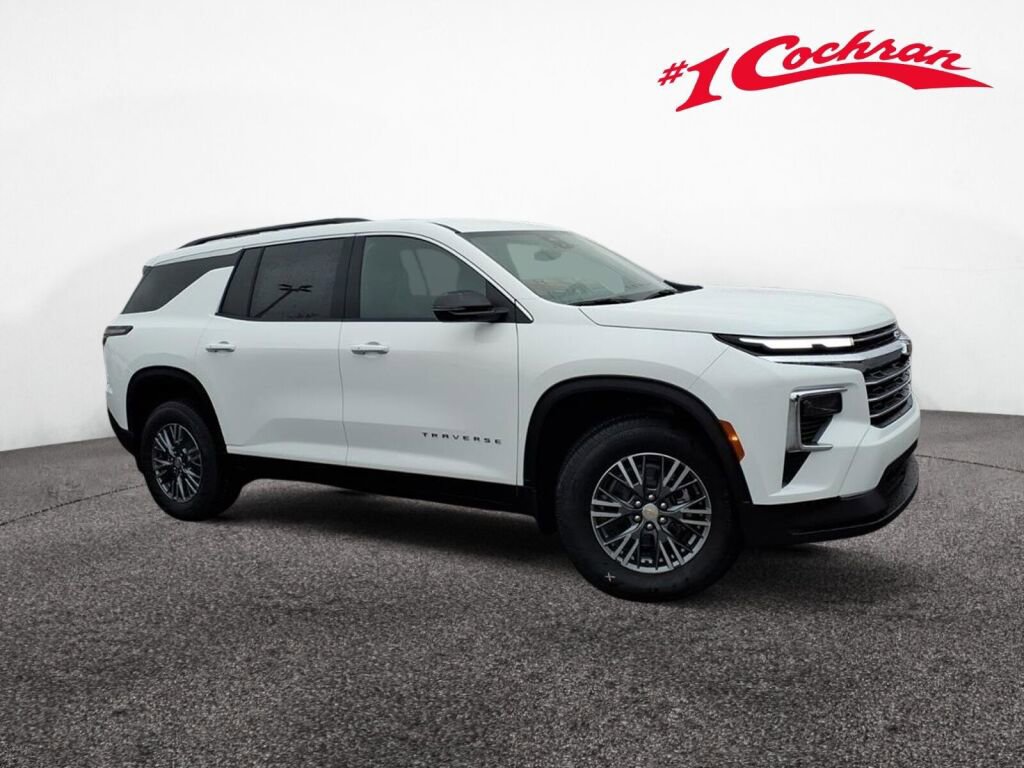 New 2026 Chevrolet Traverse LT image 2