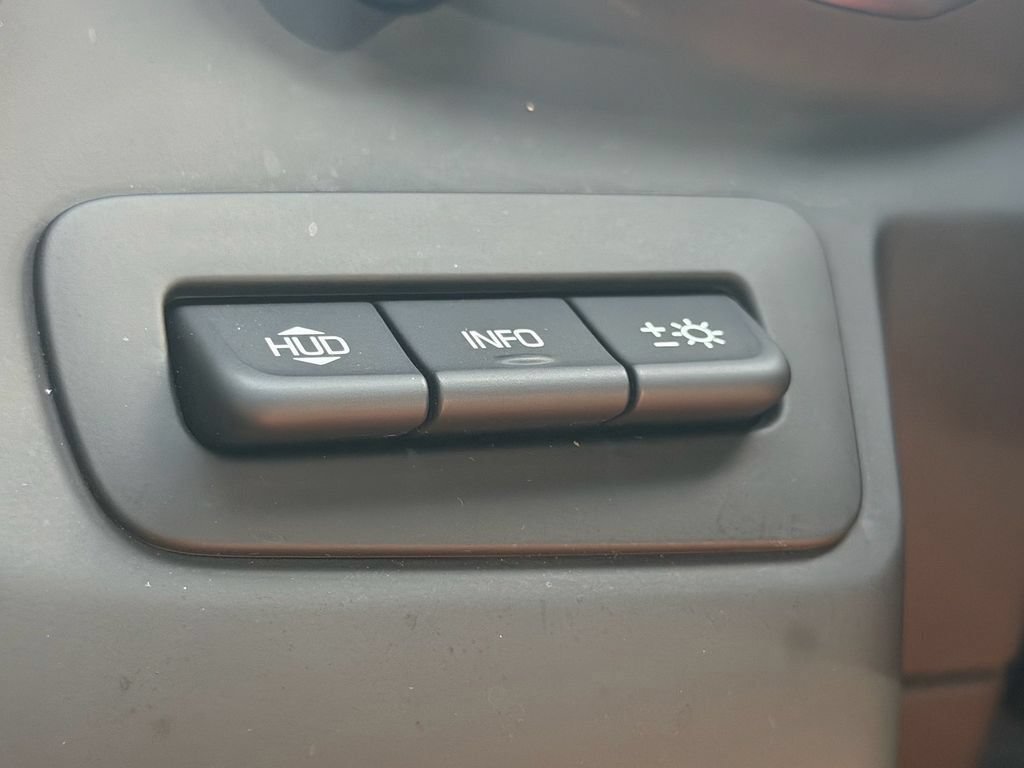 Used 2021 Chevrolet Camaro SS RWD image 29