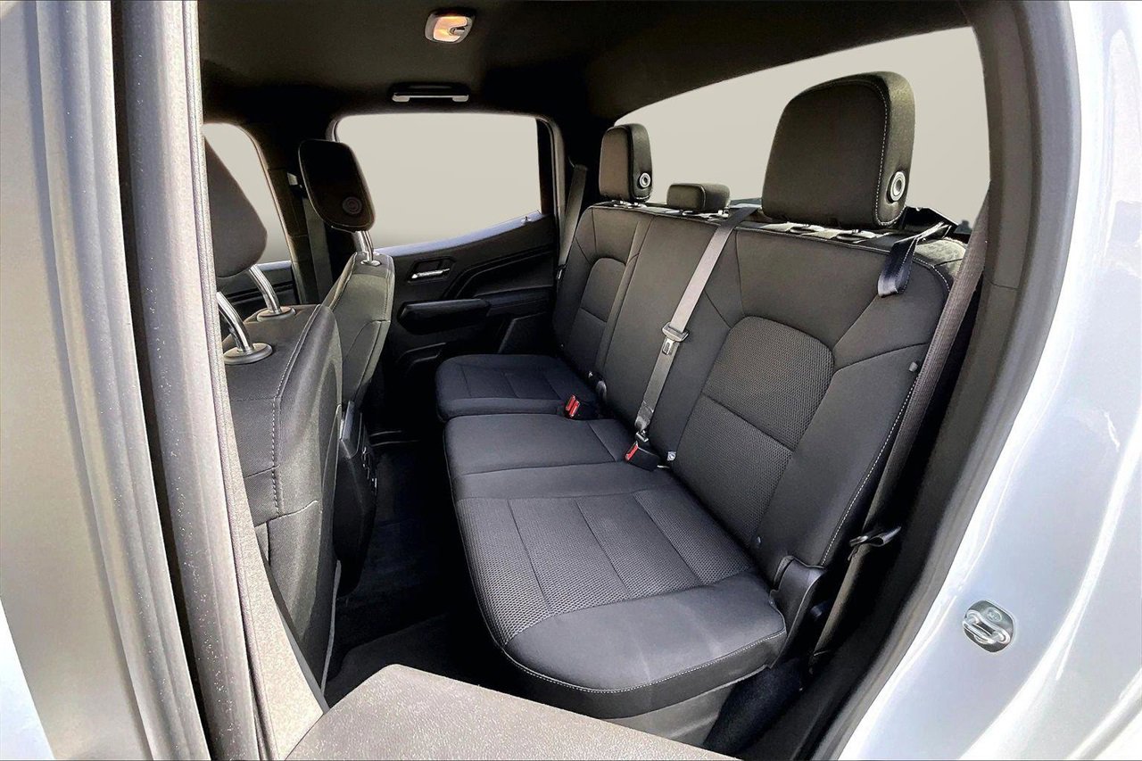 Used 2024 GMC Canyon Elevation w/ Trailering Package image 21