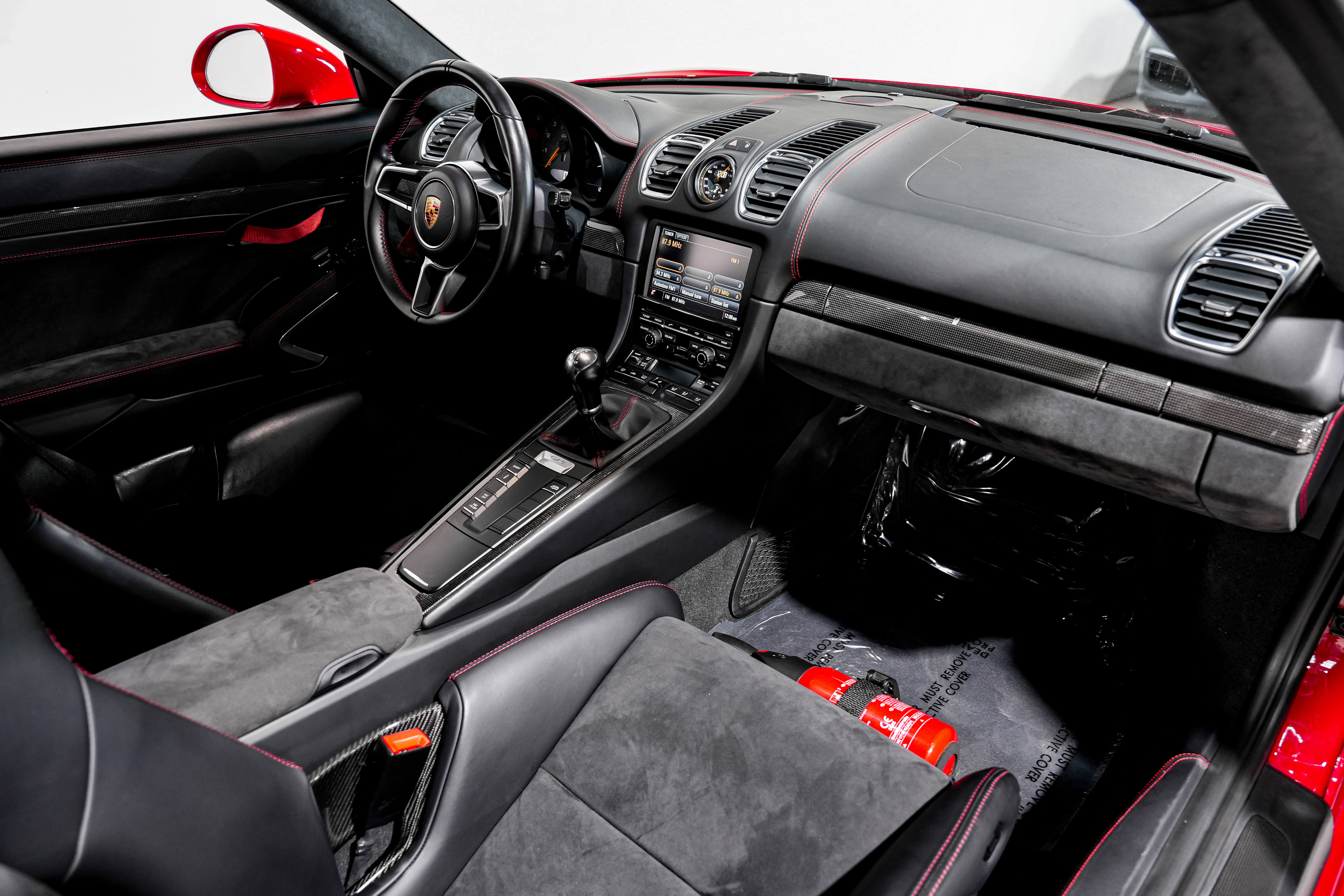 Used 2016 Porsche Cayman GT4 RWD image 27