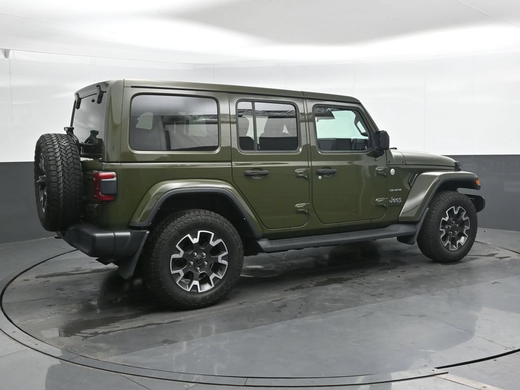Used 2024 Jeep Wrangler Unlimited Sahara w/ Dual Top Group AWD/4WD image 7