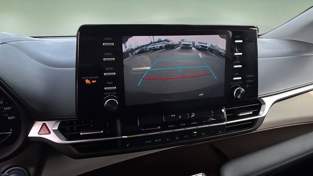 Used 2024 Toyota Sienna XLE image 27